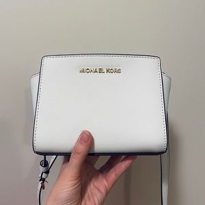 Michael Kors Selma crossbody bag white